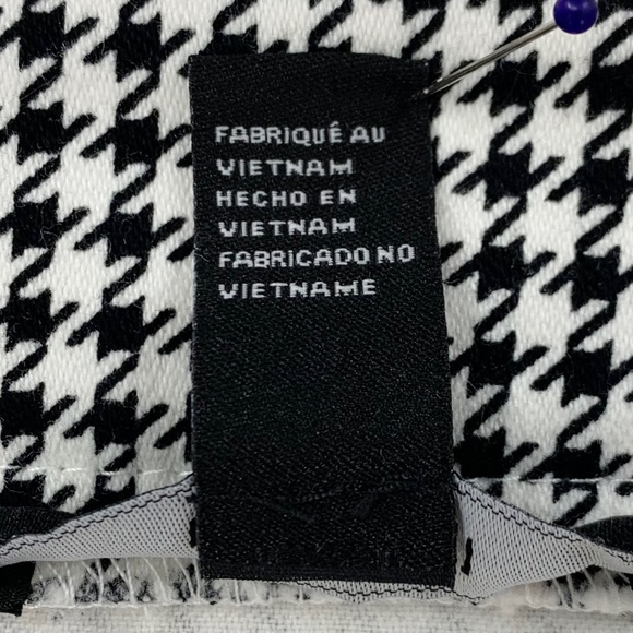 Houndstooth Zipper Front Black and White Body Con Mini Skirt by Forever 21 - Picture 8 of 12